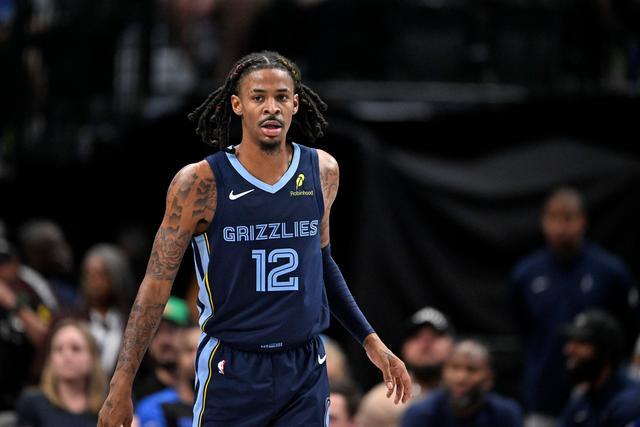 特纳33分步行者终结独行侠7连胜 雄鹿大胜76人